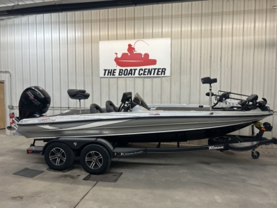 2020 TRITON 19TRX full