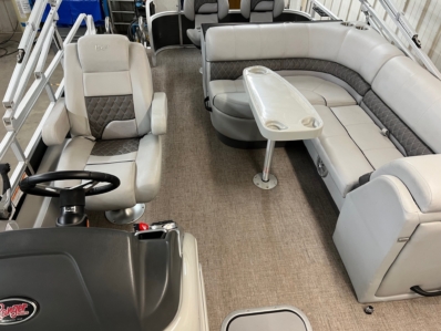 2021 RANGER RP223C PONTOON full