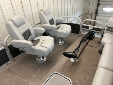 2021 RANGER RP223C PONTOON full