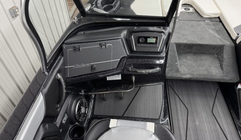 2025 SKEETER SOLERA 205 full