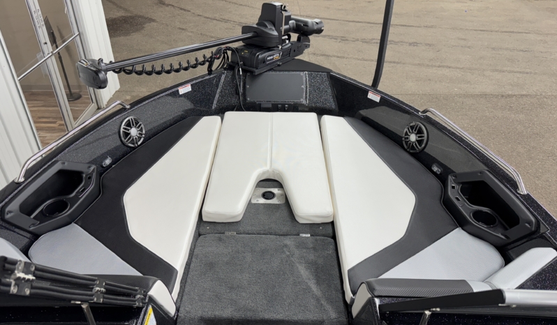 2025 SKEETER SOLERA 205 full