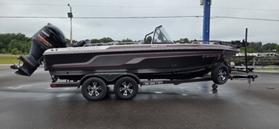 *INCOMING* 2017 SKEETER WX2060