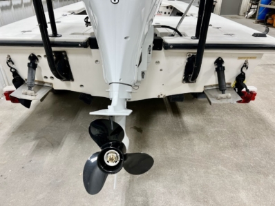 1999 HEWES BONEFISHER full