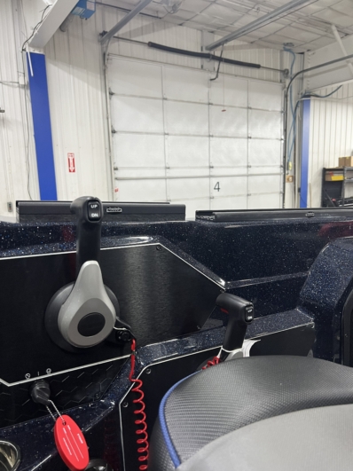 2025 SKEETER WXR 2060F 25857 full