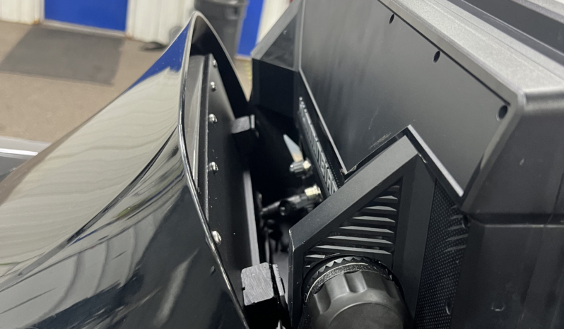 CUSTOM RIGGED SKEETER full