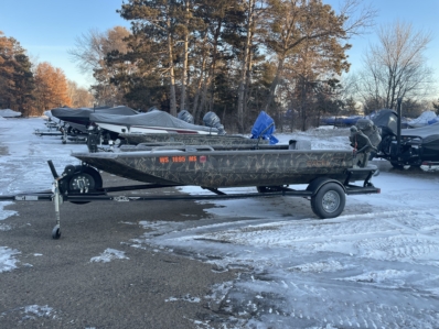 *INCOMING* 2015 EXCEL 1754 SHALLOW WATER F4