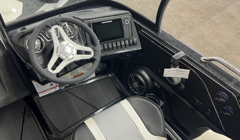 2025 SKEETER SOLERA 189 full