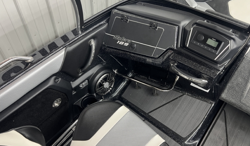 2025 SKEETER SOLERA 189 full