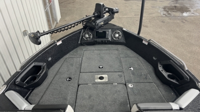 2025 SKEETER SOLERA 189