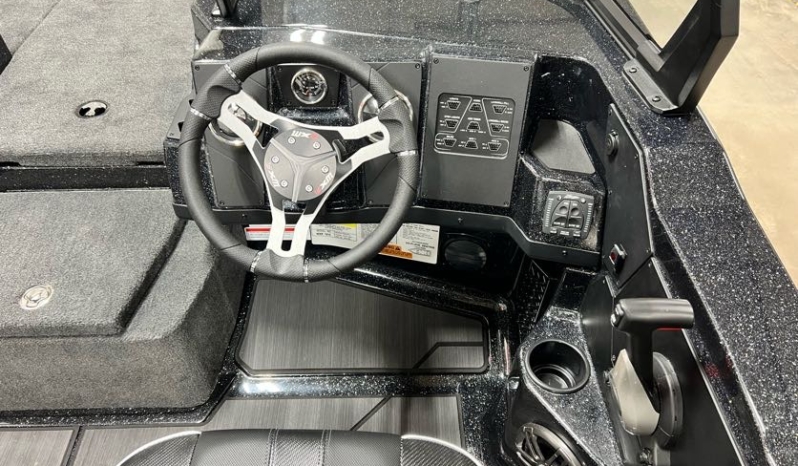 2026 SKEETER WXR1910F full