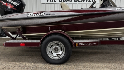 2005 TRITON TR-186