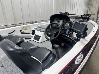 2005 SKEETER SX180