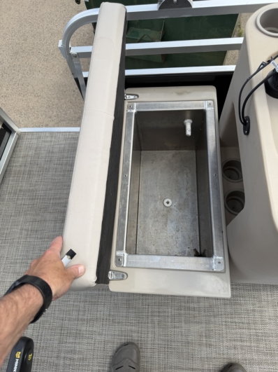 2025 TMC 1500F PONTOON
