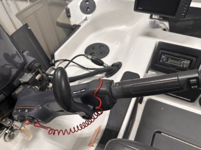 2012 SKEETER WX2000T full