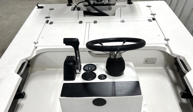 1999 HEWES BONEFISHER full