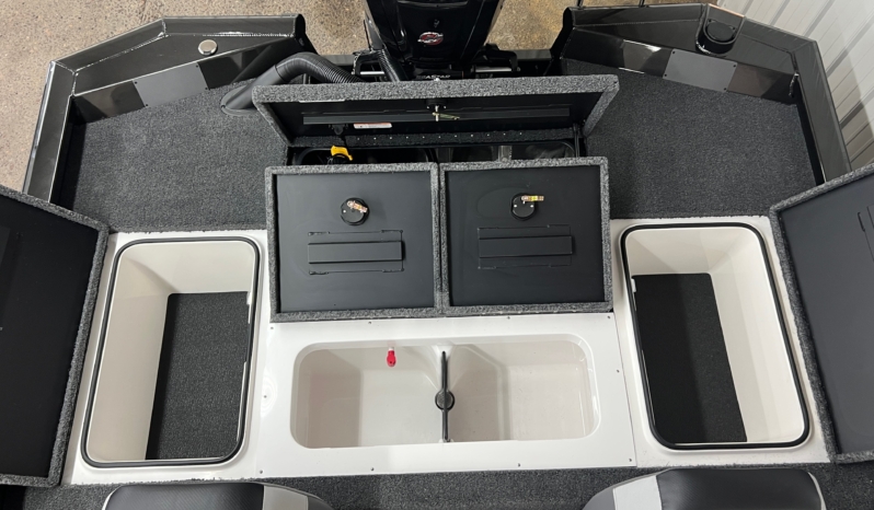 2027 VEXUS AVX1880 full