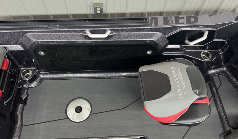 2027 SKEETER WXR2060F full