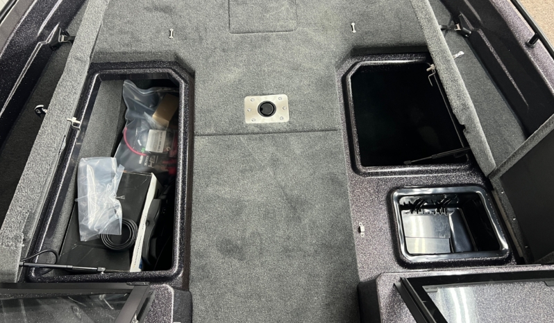 2027 SKEETER WXR1910F full