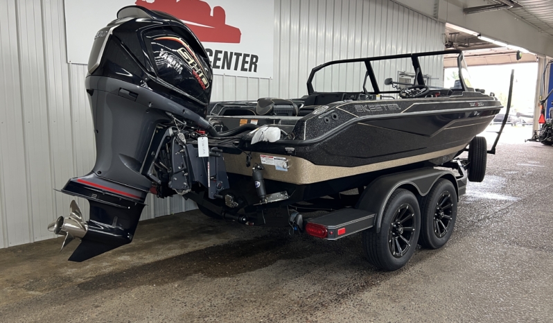 2027 SKEETER WXR1910F full