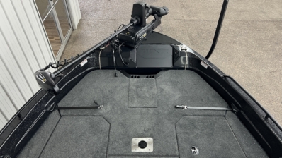 2027 SKEETER WXR1910F full