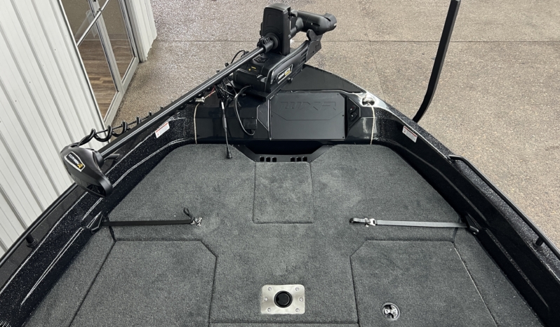2027 SKEETER WXR1910F full