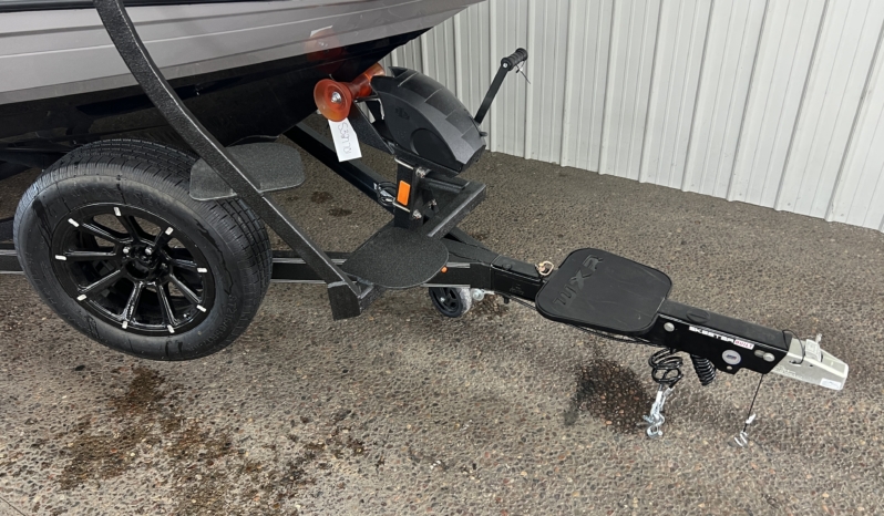 2027 SKEETER WXR1910F full