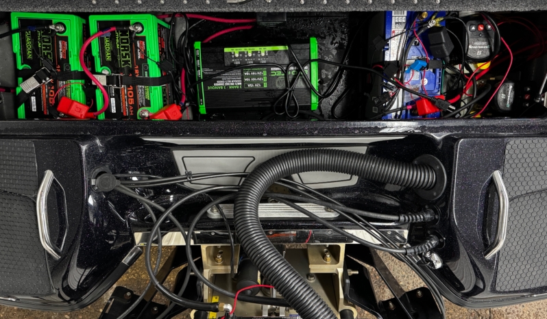 2025 PHOENIX 818 PRO full