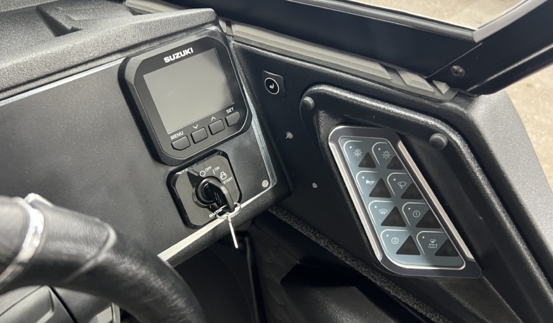 2025 FINVAL 685 FISH PRO full