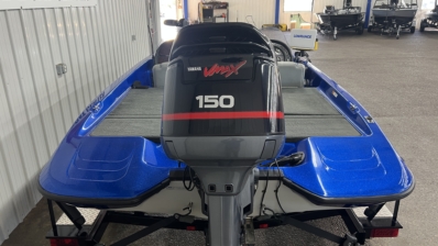 2003 STRATOS 185